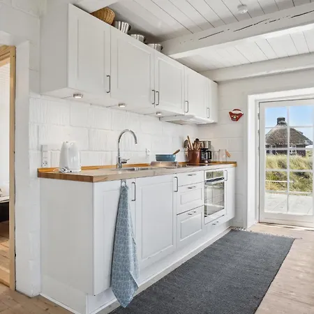 Feriehus 3 Bedroom Gorgeous In