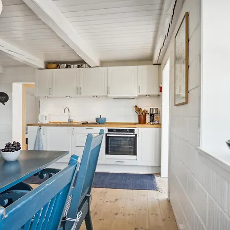 3 Bedroom Gorgeous In Dom wakacyjny Blåvand